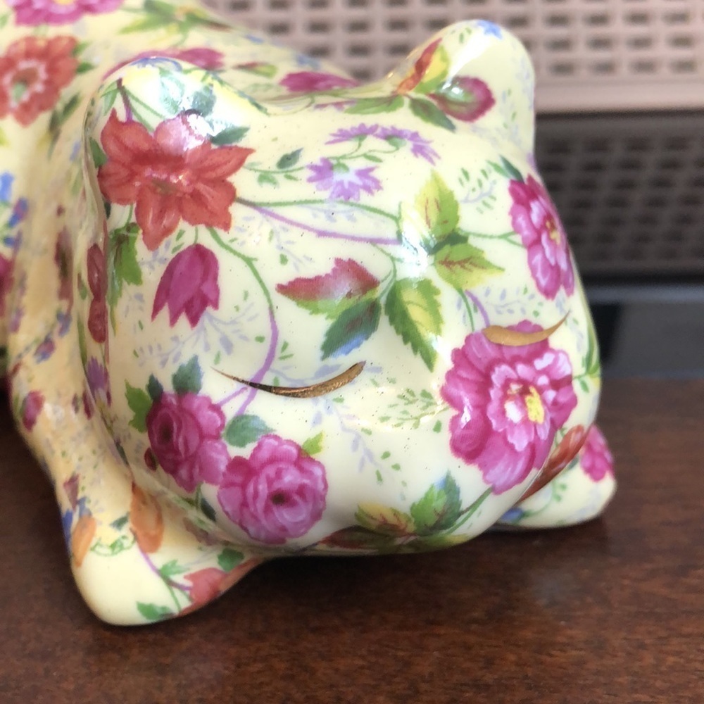 Formalities by Baum Bros Cat Yellow Floral Ceramic decor 8x4” EUC